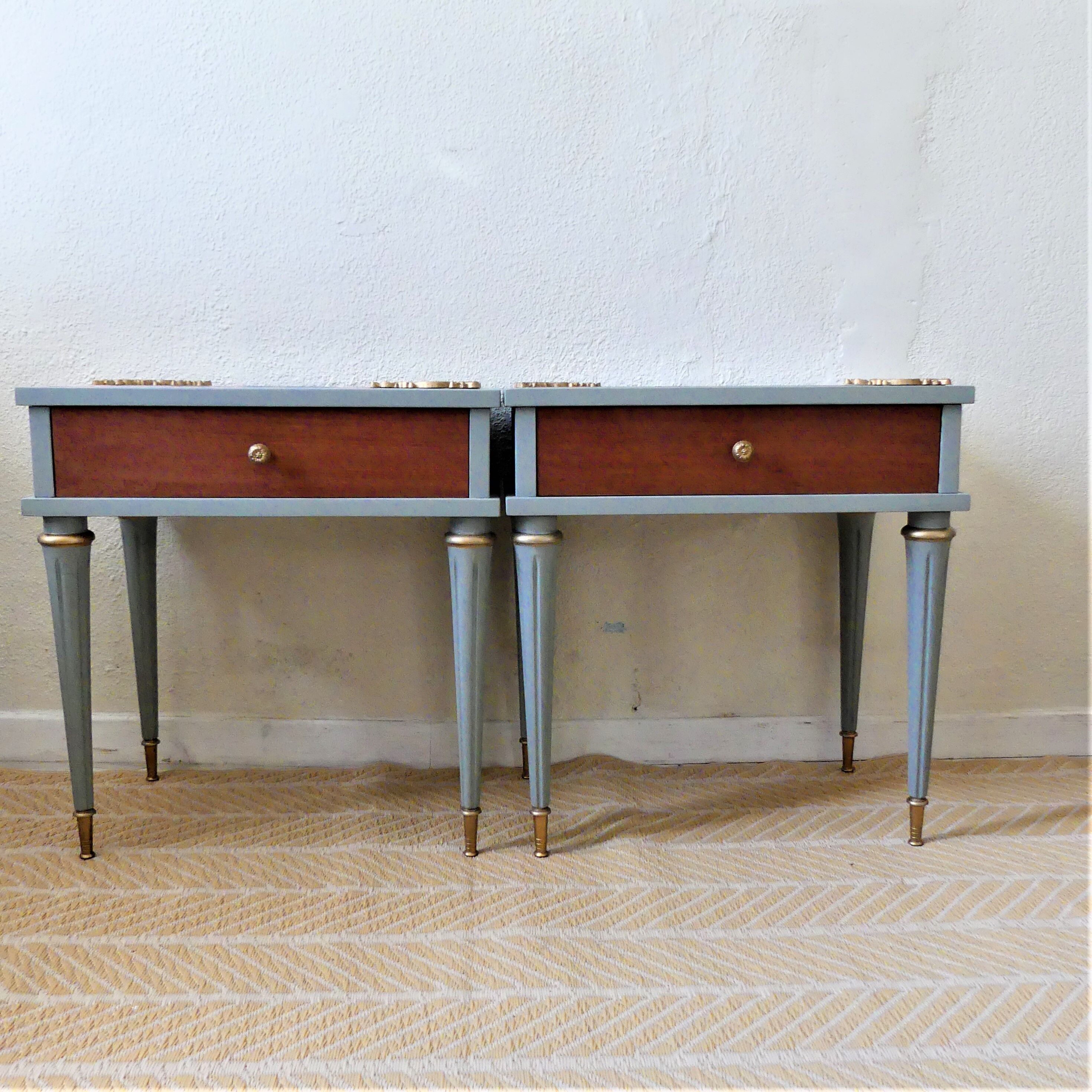 Bedside table with fluted spindle legs