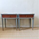 Bedside table with fluted spindle legs