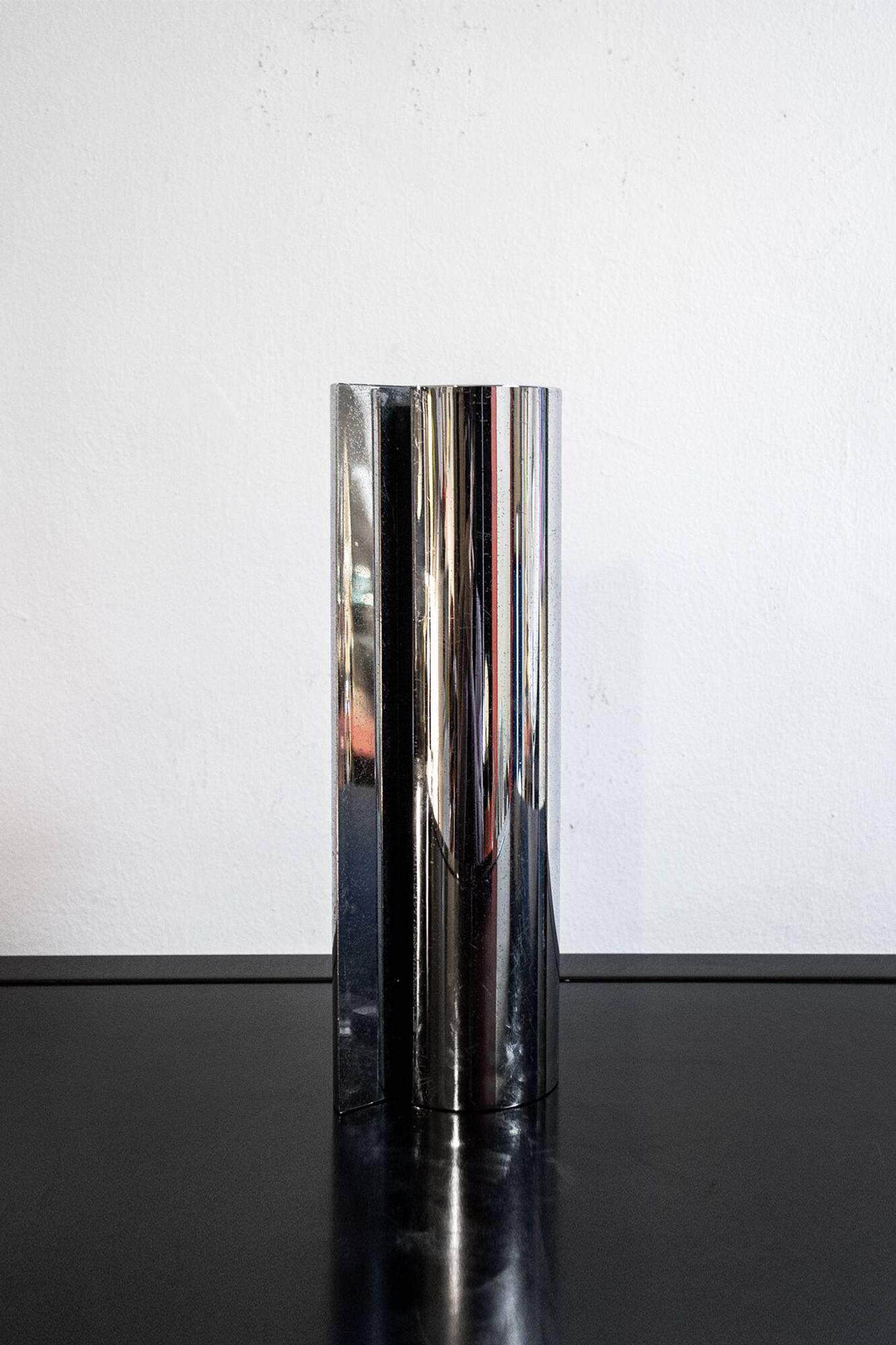 Vase convexe chromé par E. Radaelli pour Lamperti Robbiate Italie 1970