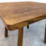 Table d'appoint moderniste en chêne par Jan Vaněk pour Krásná Jizba