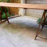 Guinguette table on natural wood trestles