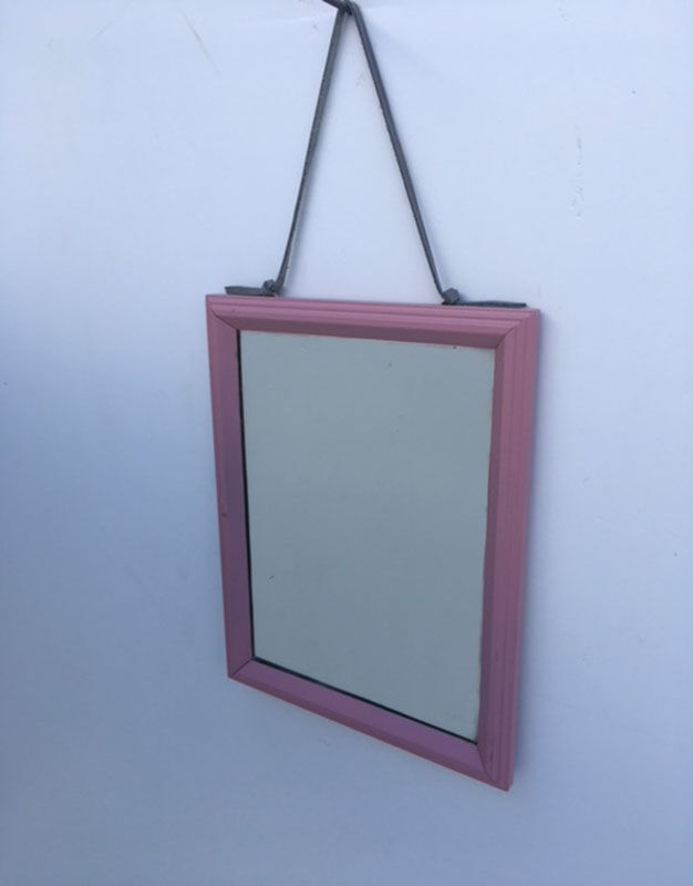 Pink 24x31cm metal mirror