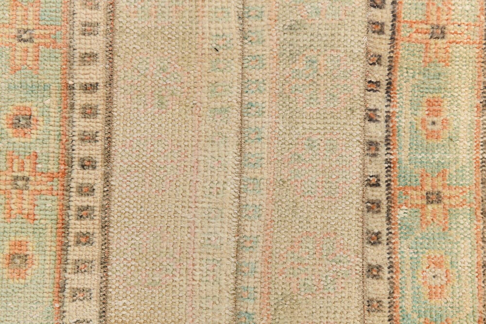 Tapis de couloir vintage turc crème et marron
