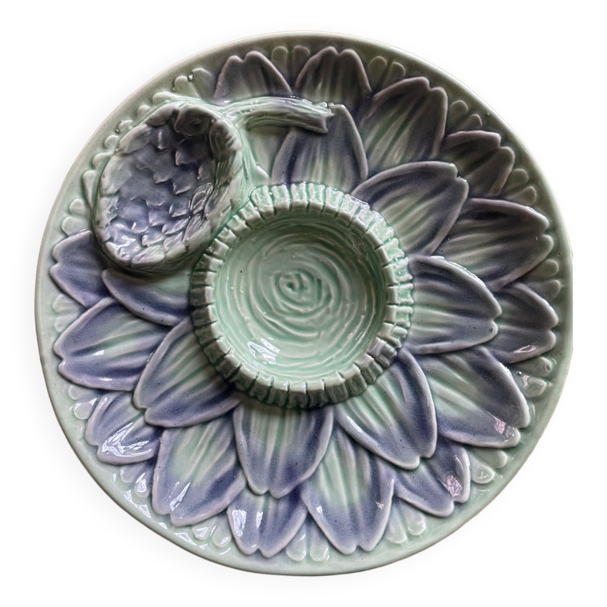 2 plates in artichoke slip