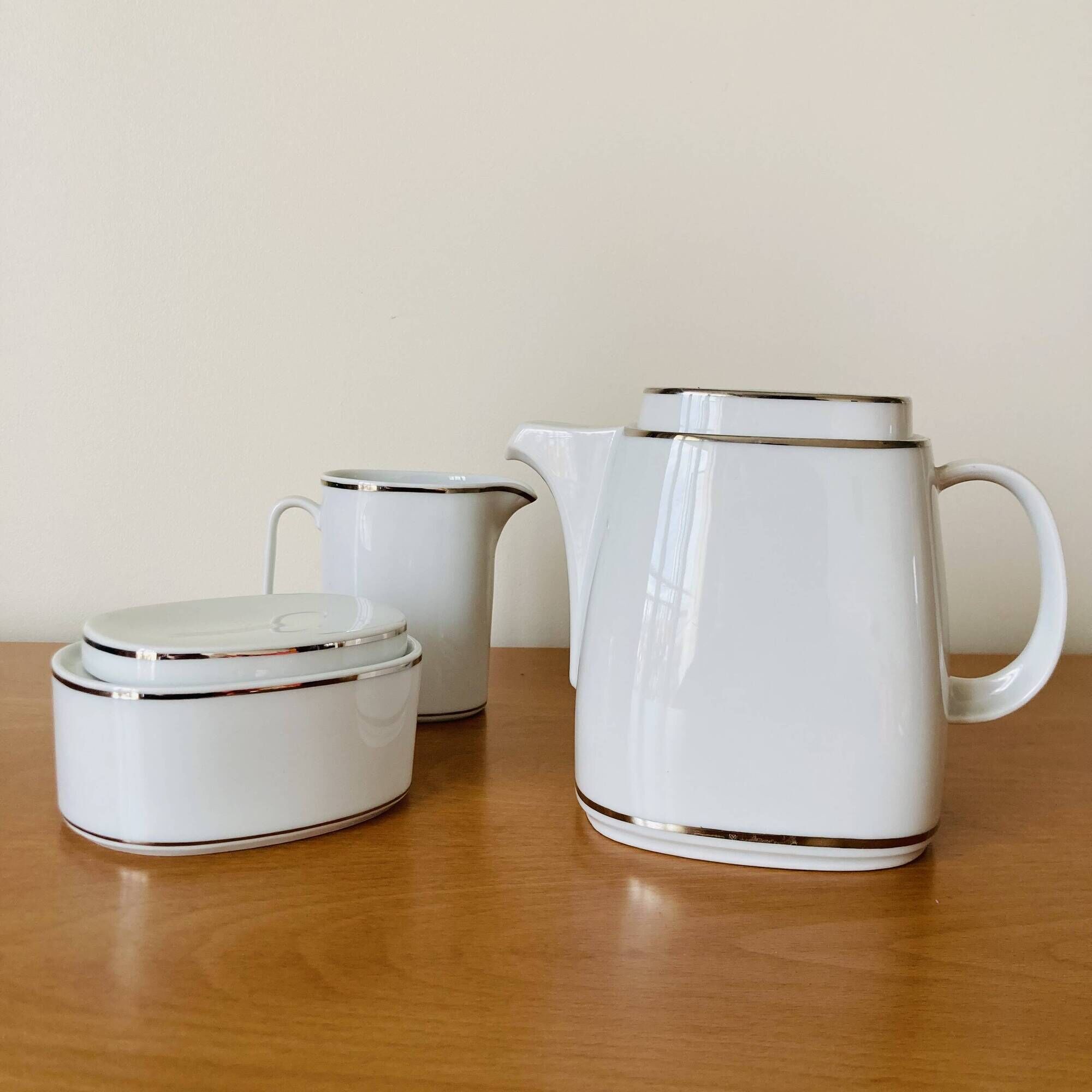 Tea set Teapot Sugar bowl Milk jug White porcelain silver