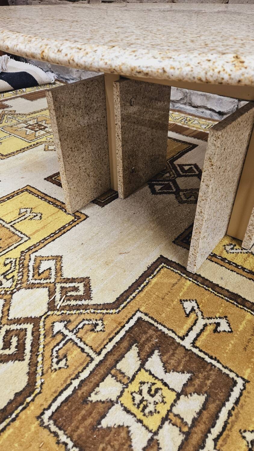 Eye-shaped marble coffee table