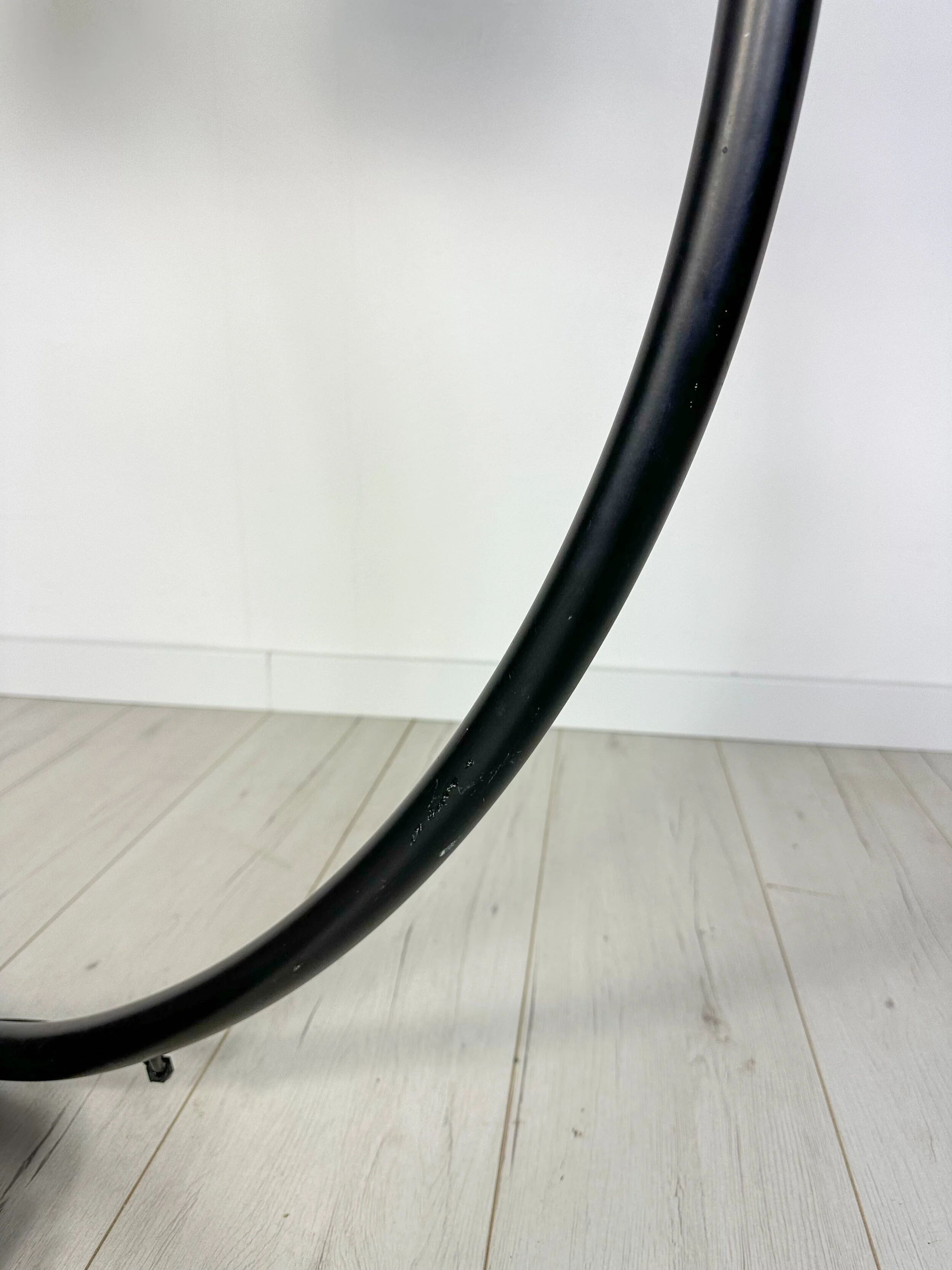 60s vintage black Serpente floor lamp by Elio Martinelli for Martinelli Luce