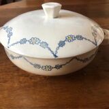 Vegetable dish with lid