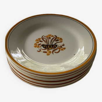 Creil and Montereau earthenware plates