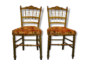 2 chaises en bois doré