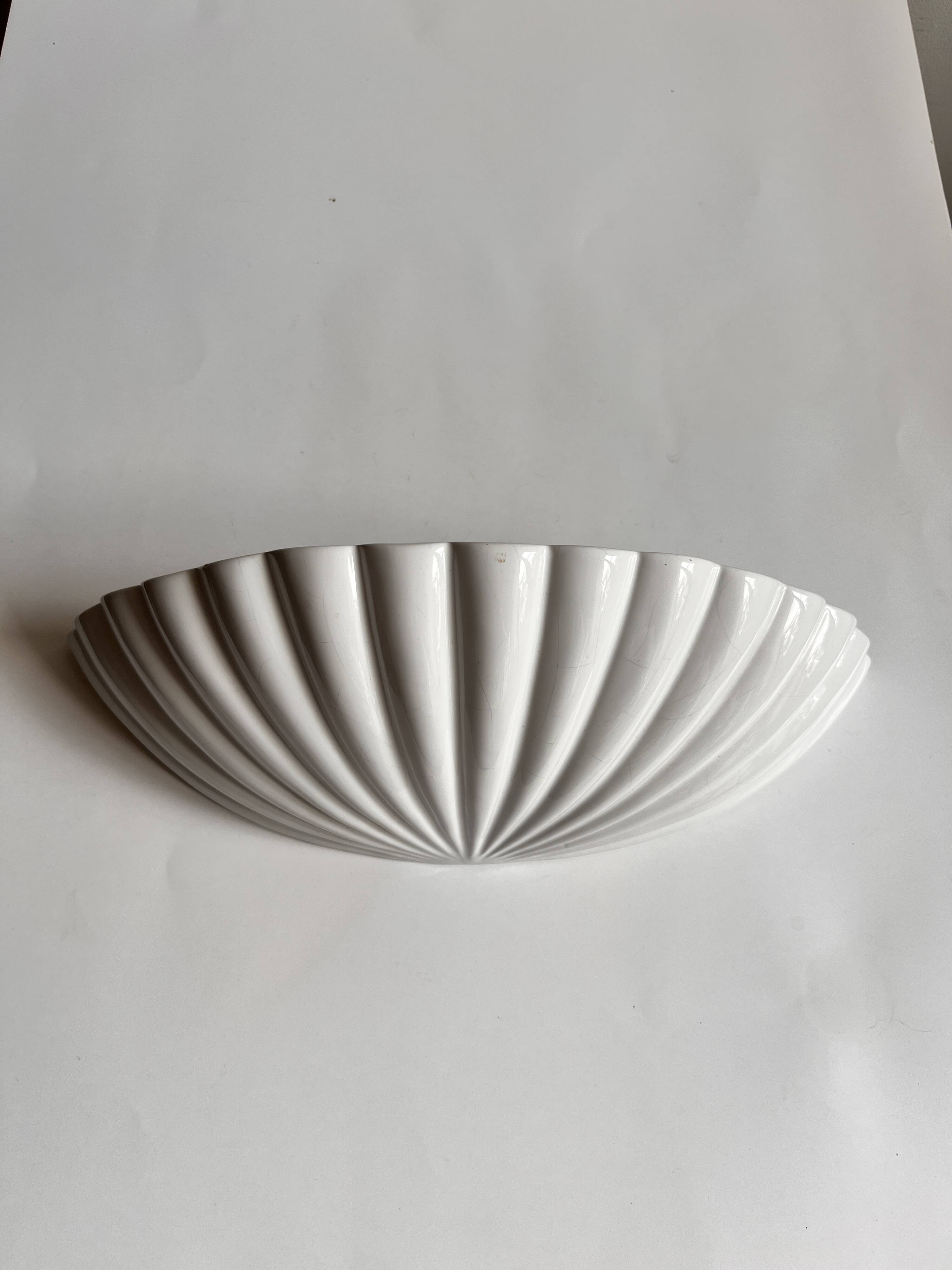 Shell-shaped ceramic wall light Italian