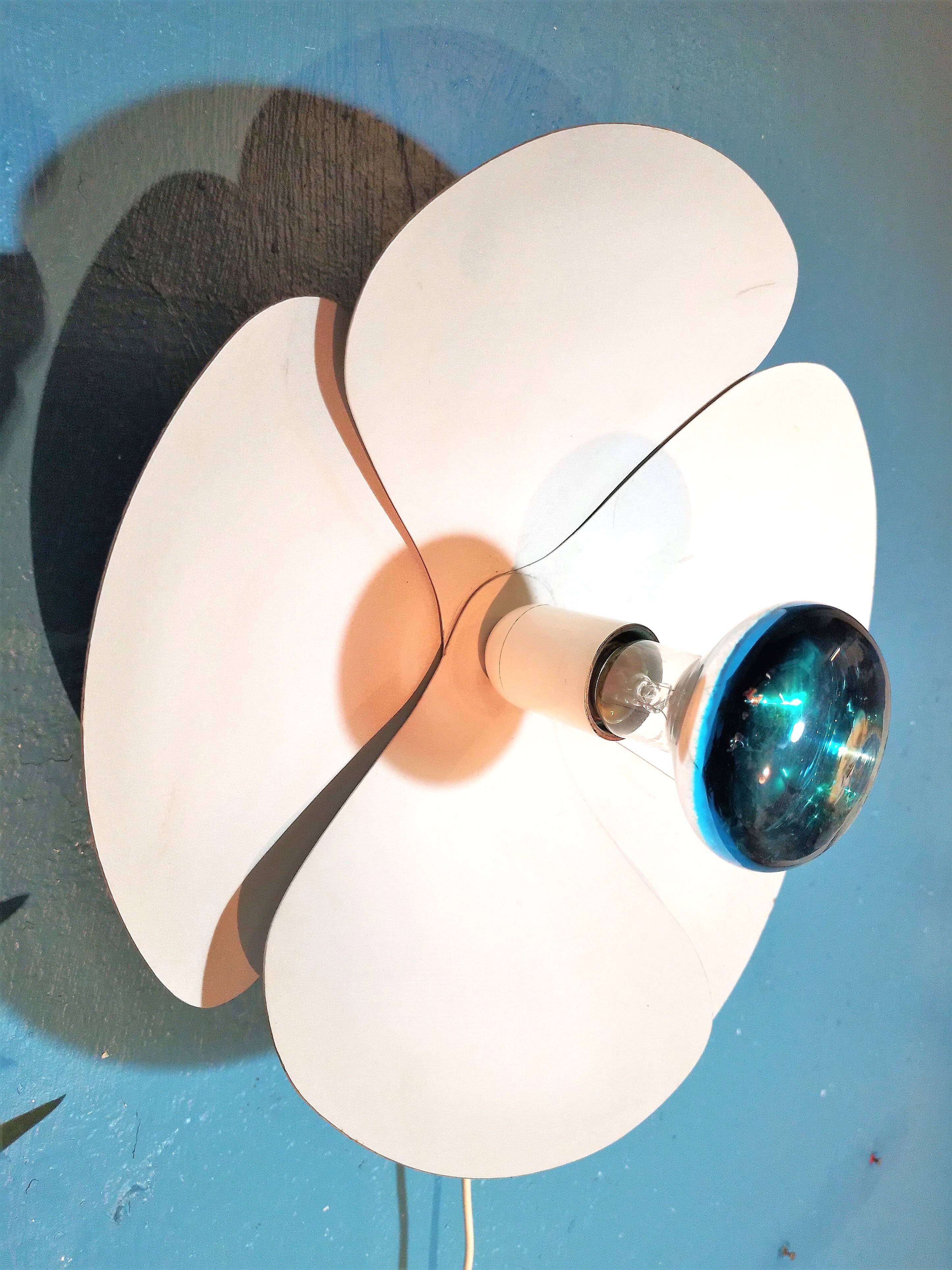 "Flower" wall light Mourgue 1960s