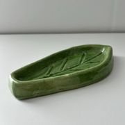 Green leaf tray