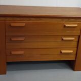 Oak-plated dresser 1980