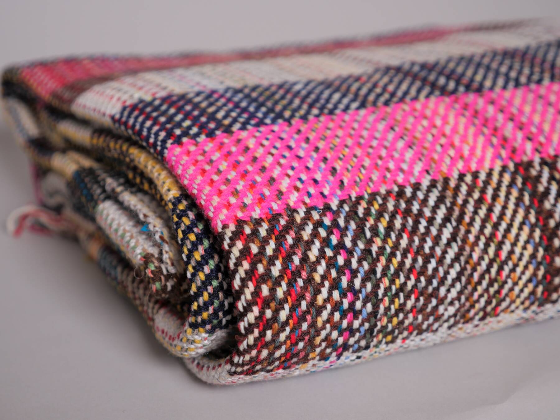 Khadi blanket, hand-woven from recycled wool by Storie