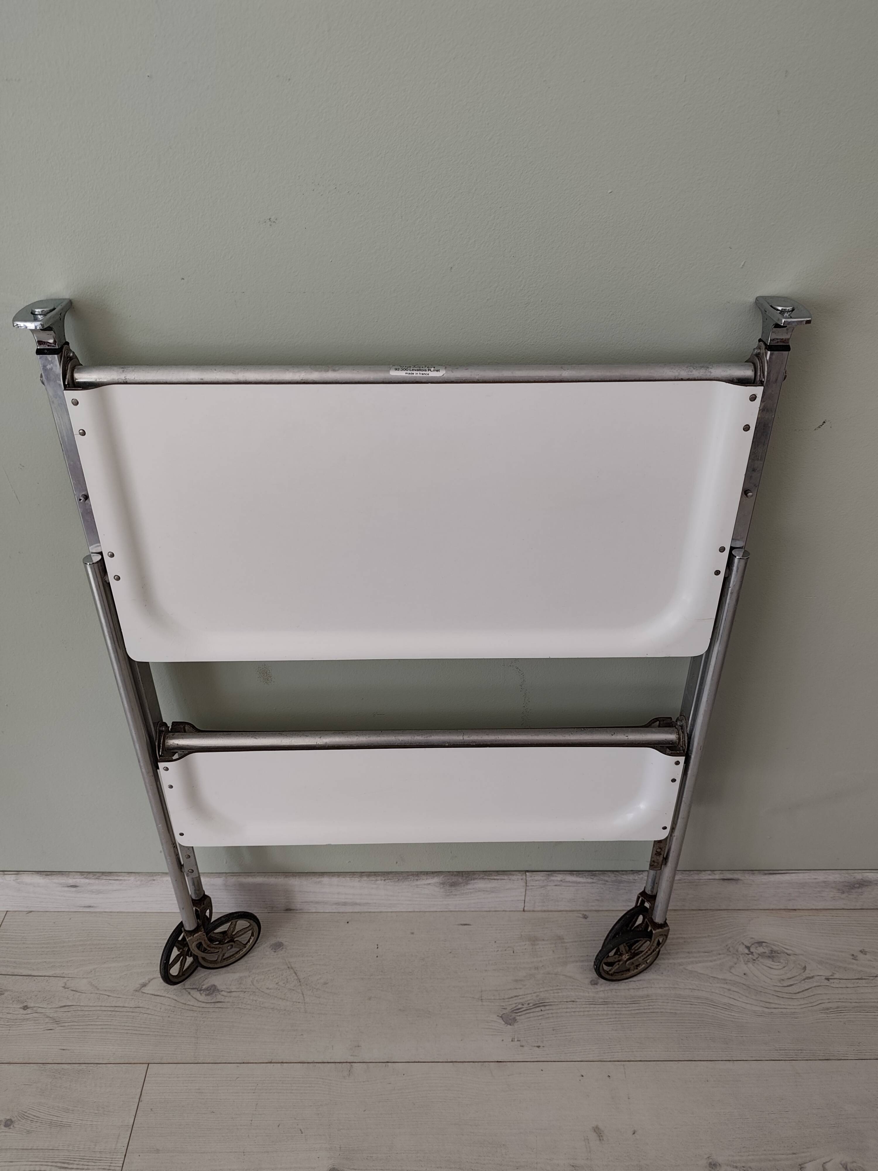 Desserte roulante estampillée MONOTEX