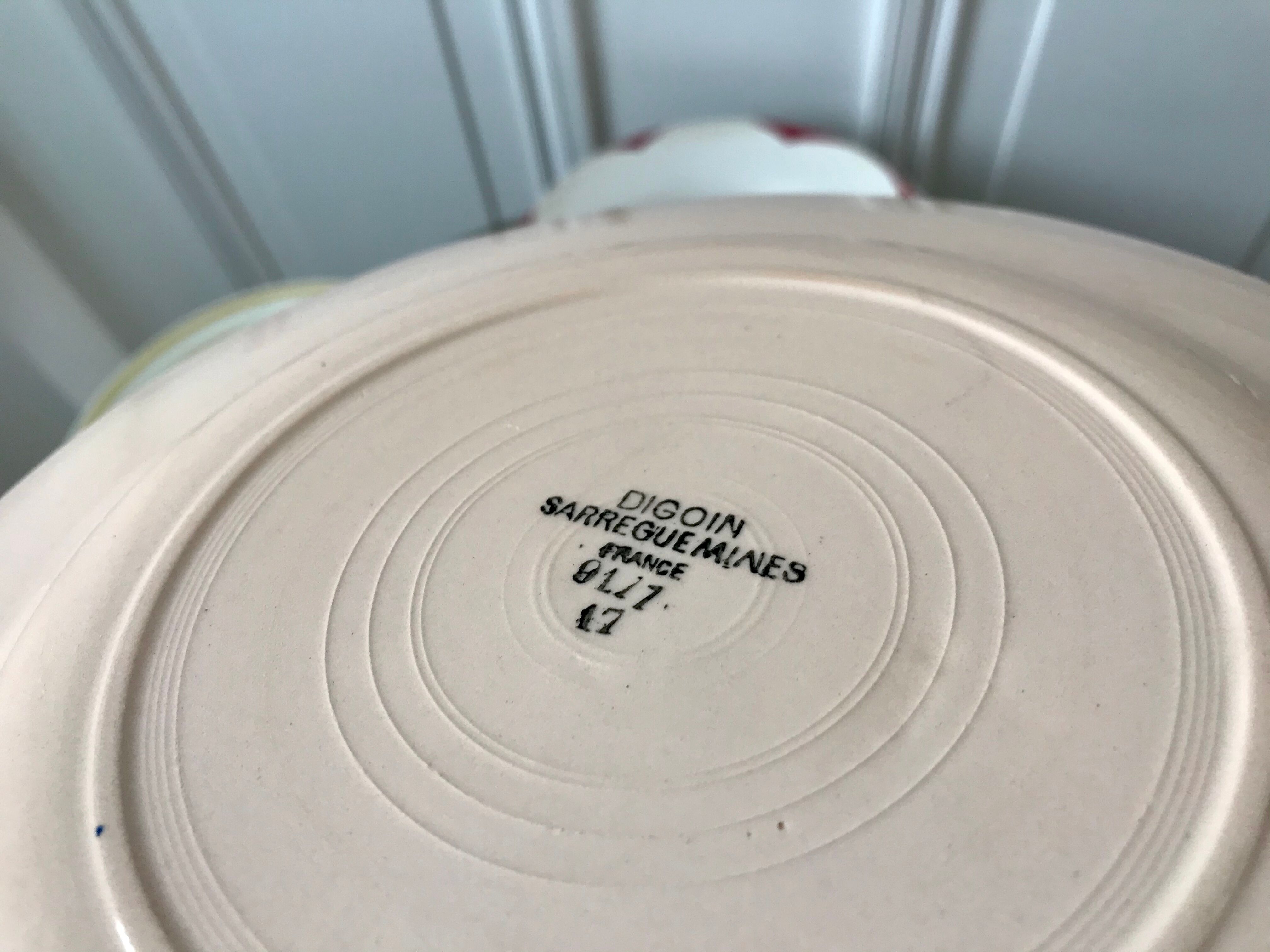 Set of 6 flat plates mismatched Digoin Sarreguemines (Corsica, Cibon, etc.)