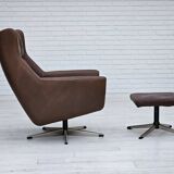 Années 1970, chaise pivotante danoise avec repose-pieds, bon état d'origine, cuir.
