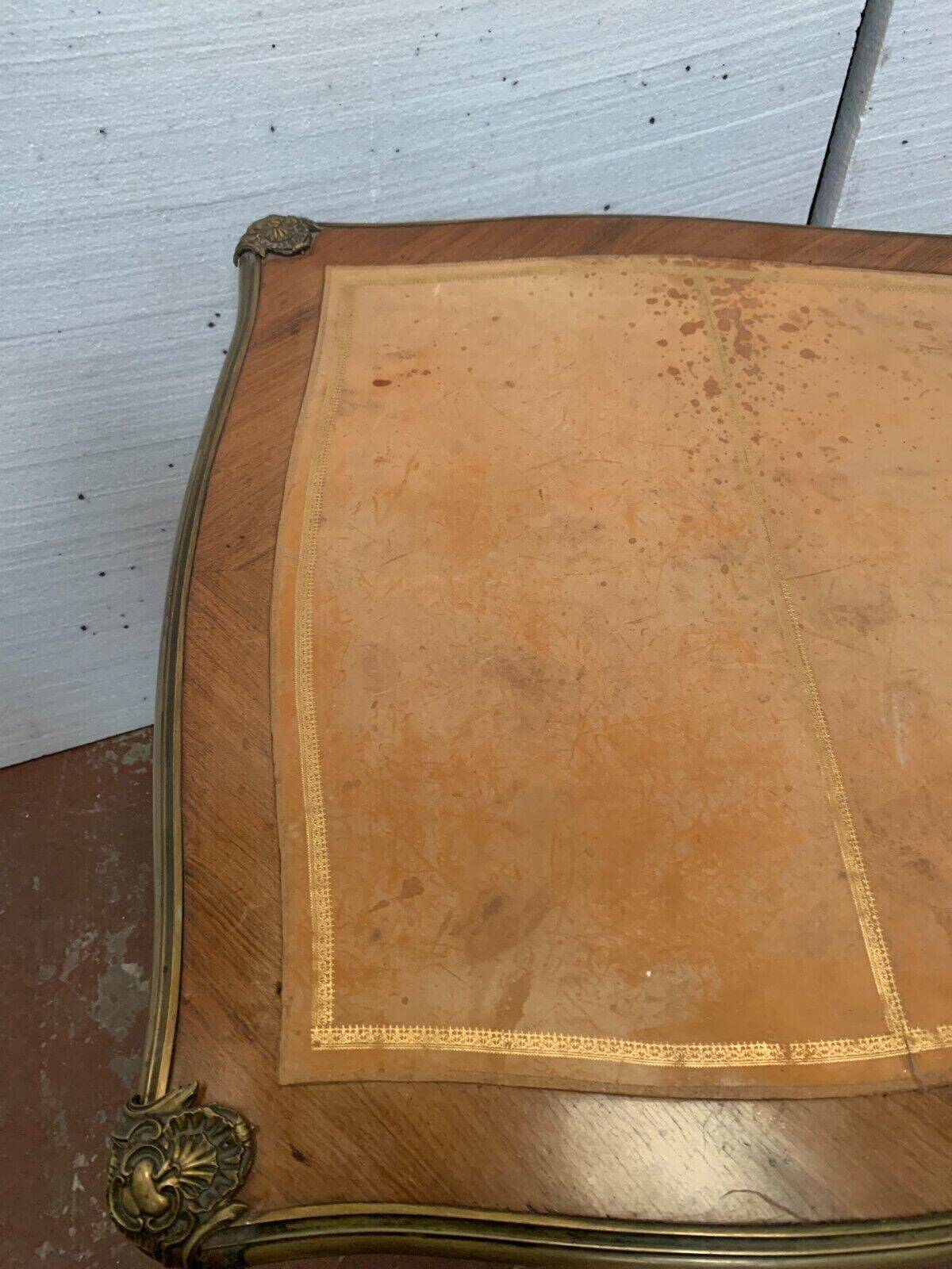 Louis XV style ceremonial desk, 19th century fawn leather top