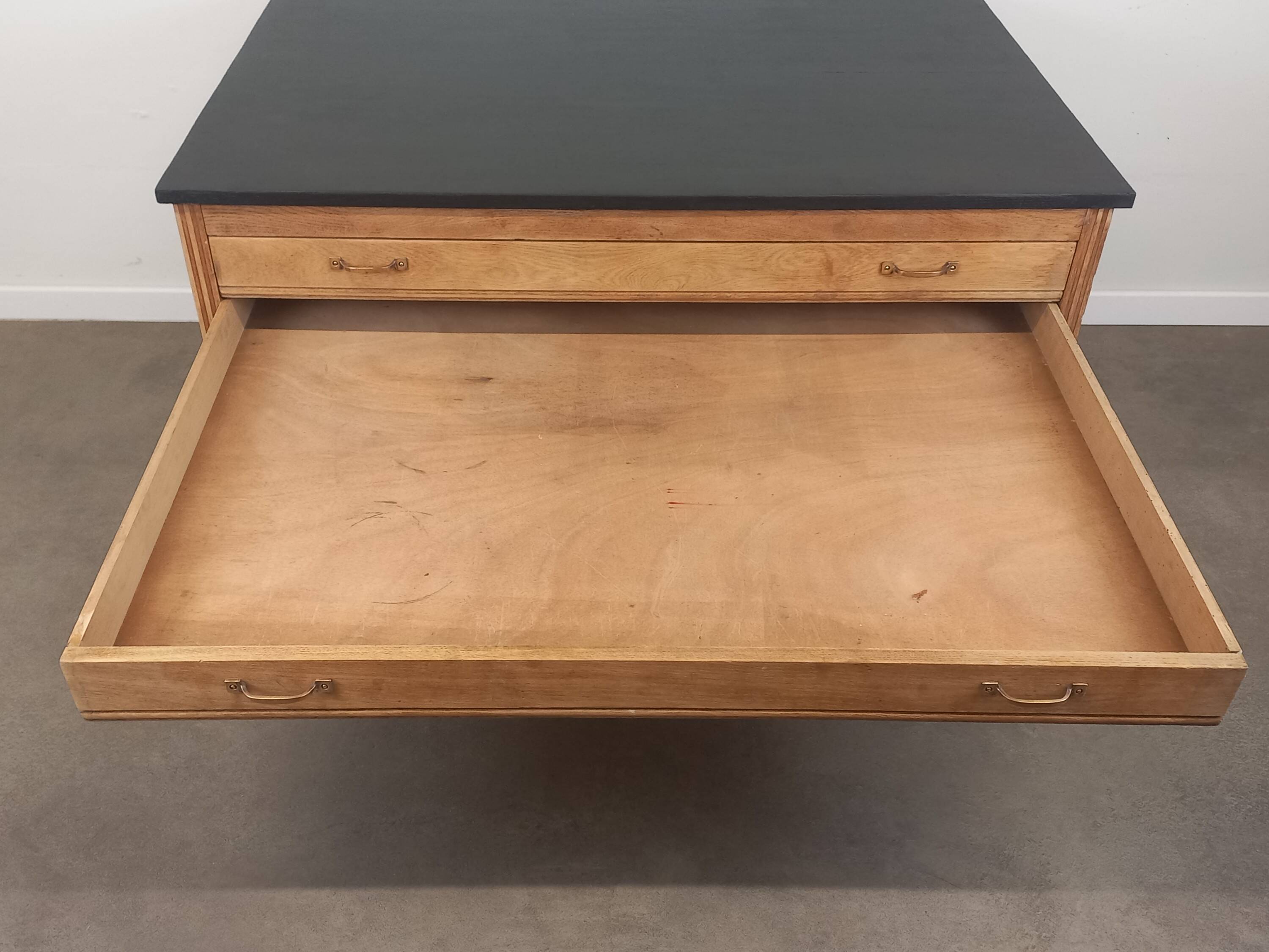 Craft cabinet with drawers for maps or drawings