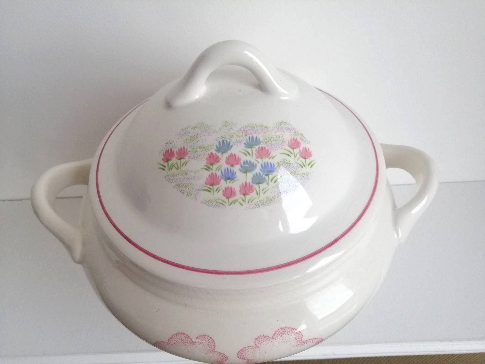 Large porcelain soup tureen Orchies Moulin des Loups Saint-Amand - 2.5 liter vegetable dish