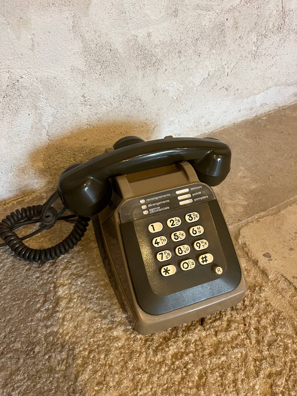 Téléphone vintage 1980