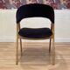 Fauteuil velours noir design scandinave 1950.