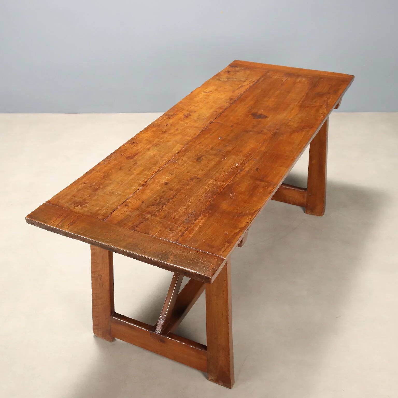 Walnut table with antique wood - Italy early 20th century