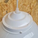 White opaline suspension