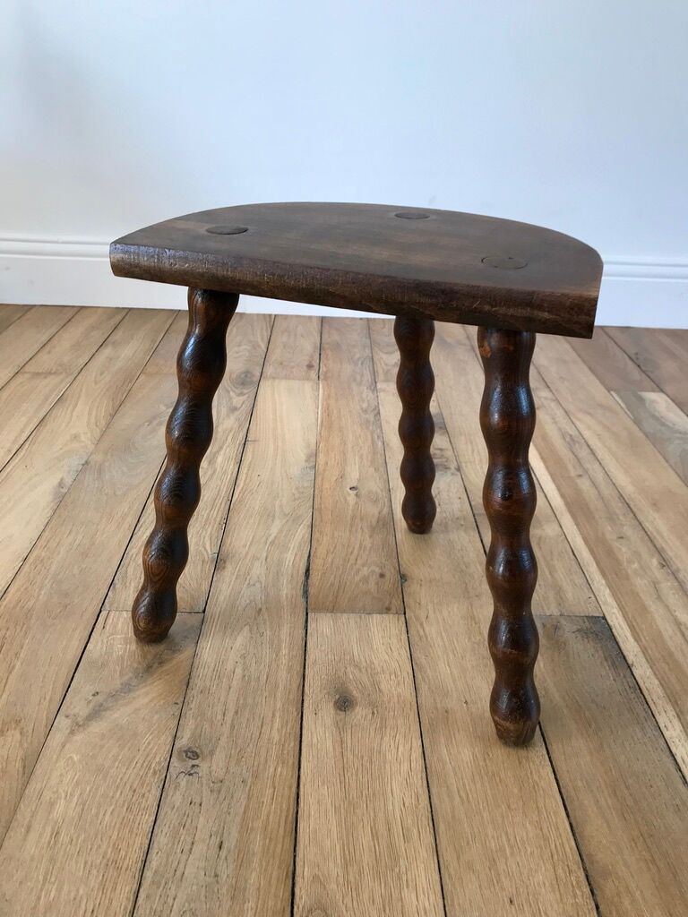 Tripod stool of cowherd in pearl wood 30s