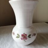 Handmade vase at the Nemy pottery (85)
