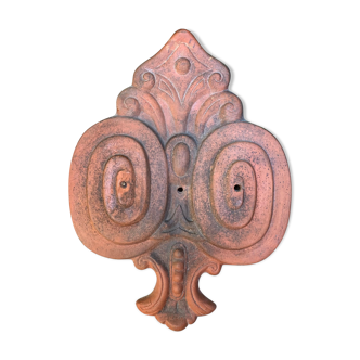 Large ridge pediment