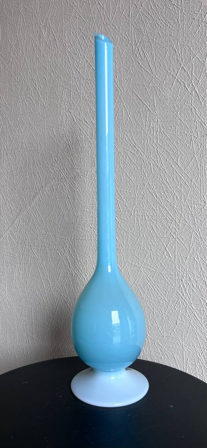 Vintage blue opaline soliflore