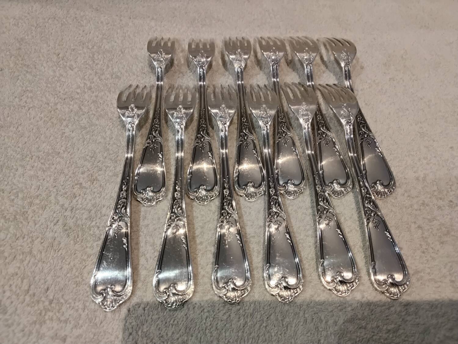 12 silver-plated metal table forks, Ercuis silversmith, Louis XV 29