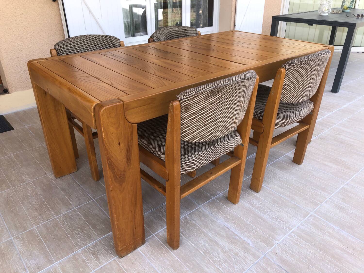 Maison Regain table and 4 chairs