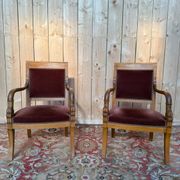 Paire de fauteuils style Empire – Accoudoirs dauphins – Hêtre et velours