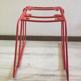 Red muuto "visu" chairs with sled base