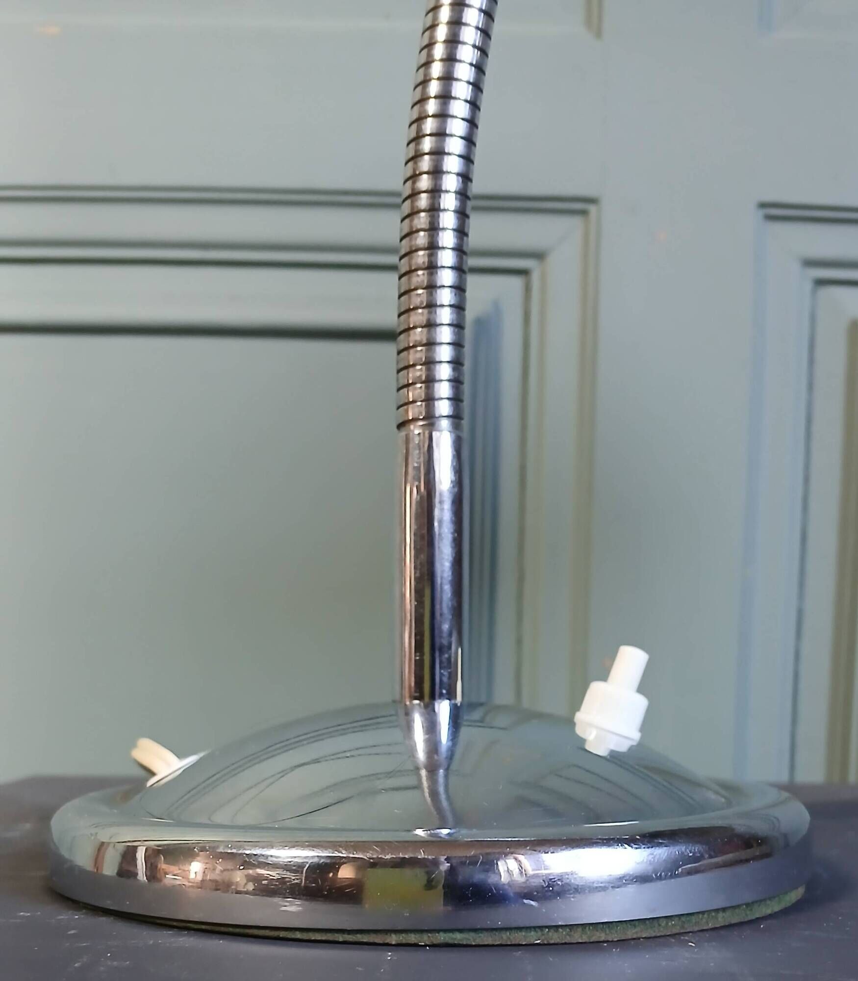 Articulated desk lamp in chrome metal, circa 1960.