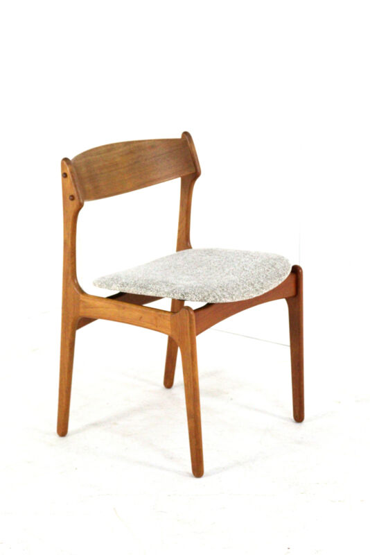 Erik Buch chairs for O.D. Møbler model 49 'Bjur' | several pieces in stock