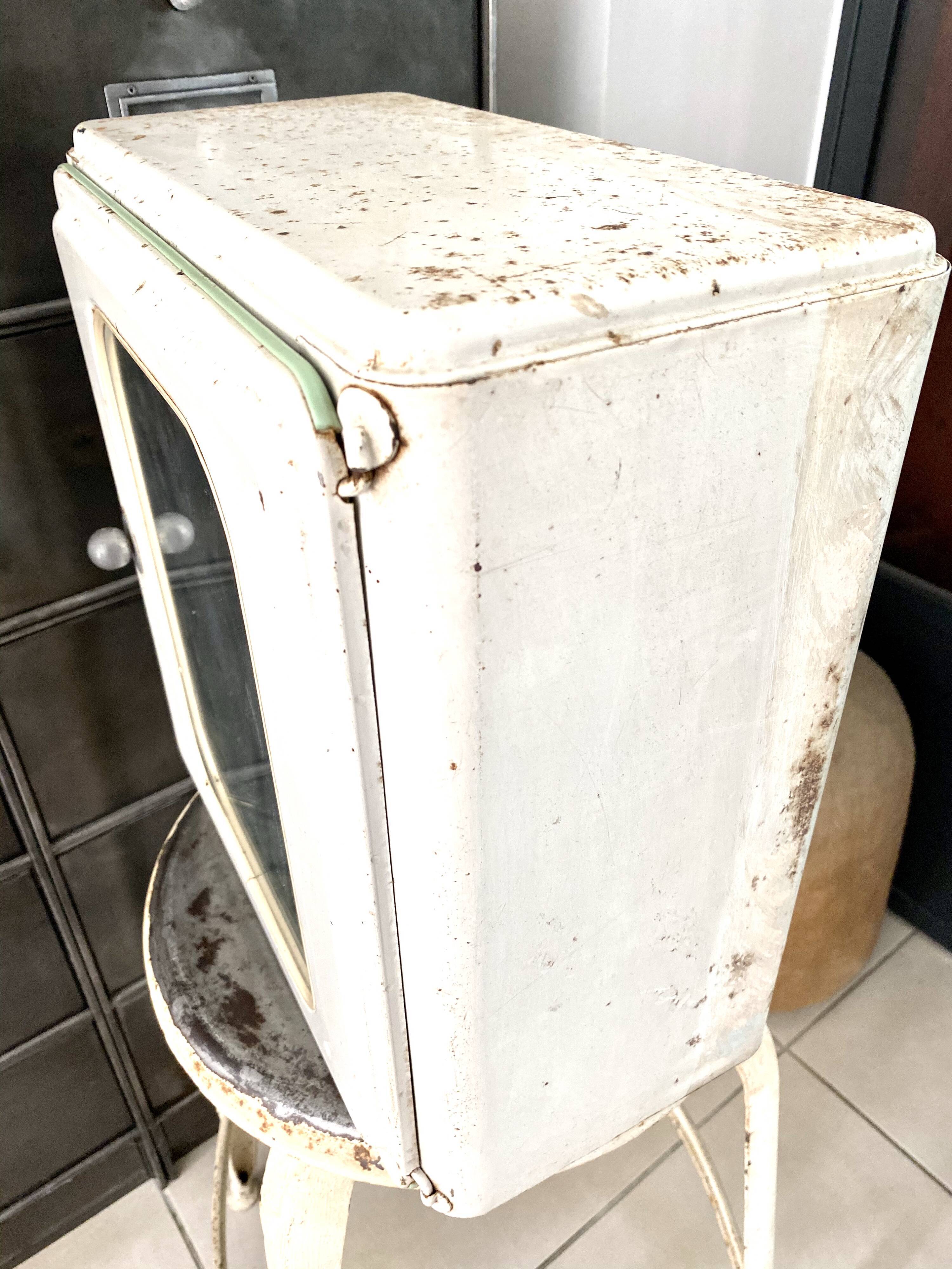 Vintage metal medicine cabinet