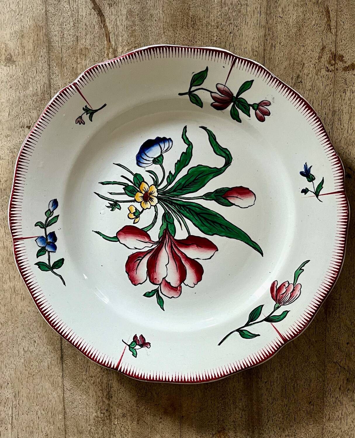 7 Sarreguemines flat plates