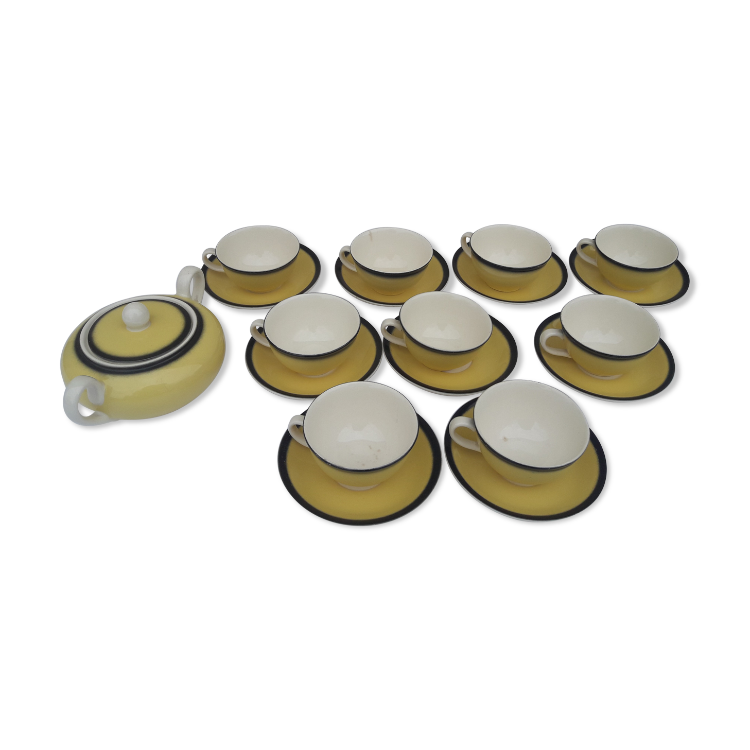 9 cups with saucers and a sugar maker Villeroy and Boch model Biarritz year 50