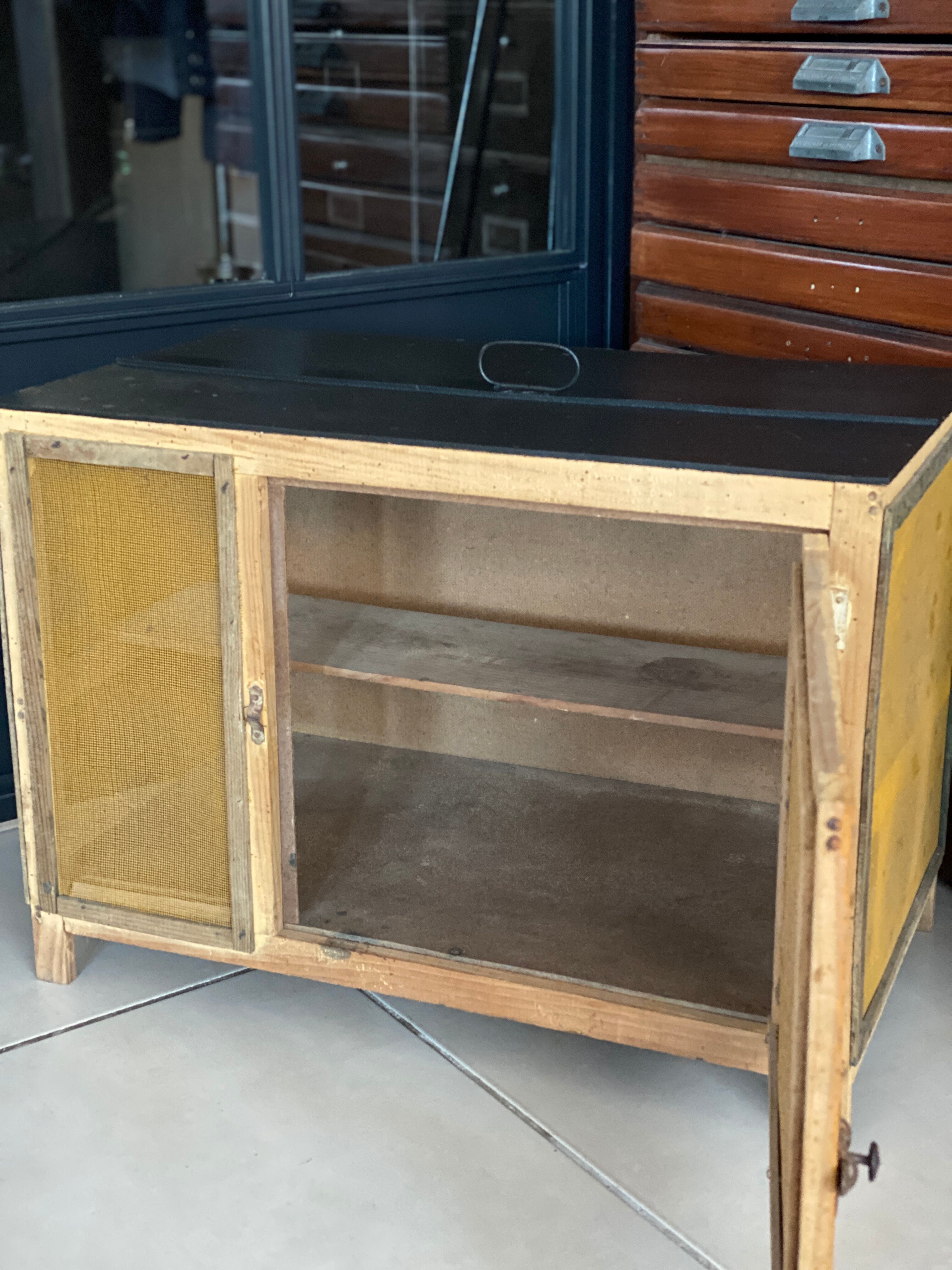 Former vintage pantry