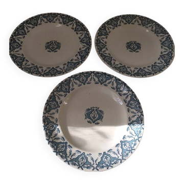 3 Grandes Assiettes Terre de Fer Rhodes Longwy XIX