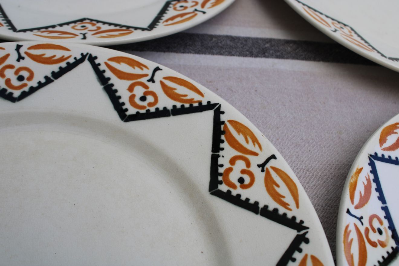 Set of 6 flat plates