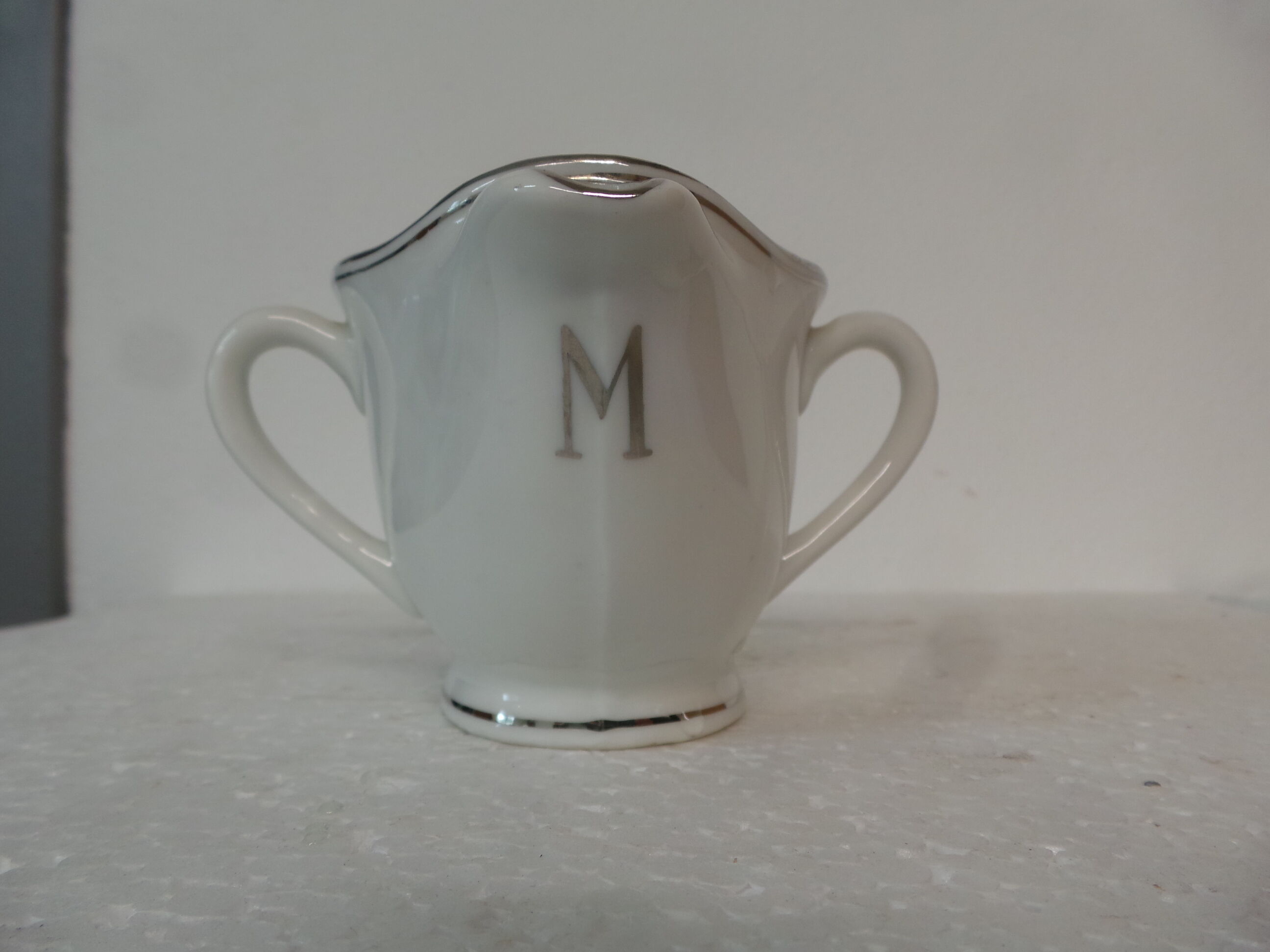 Limoges Ulim fat and lean sauceboat