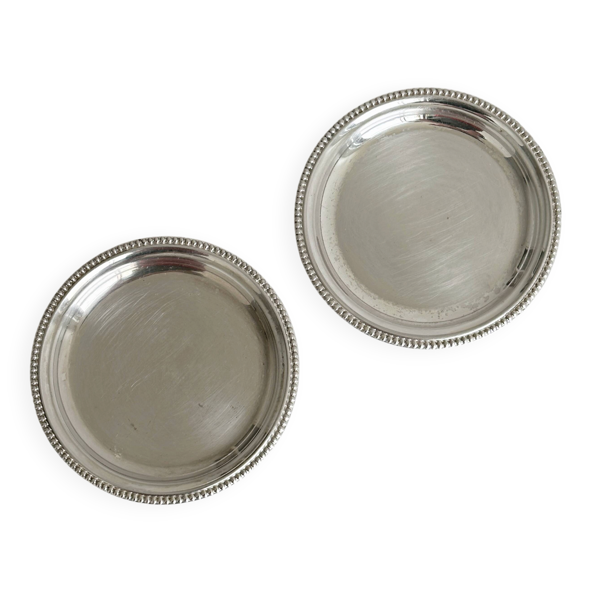 Set of 2 round beaded metal bowls