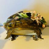 Cache pot, Napoleon III jardinière from the 19th century in barbotine and bronze.