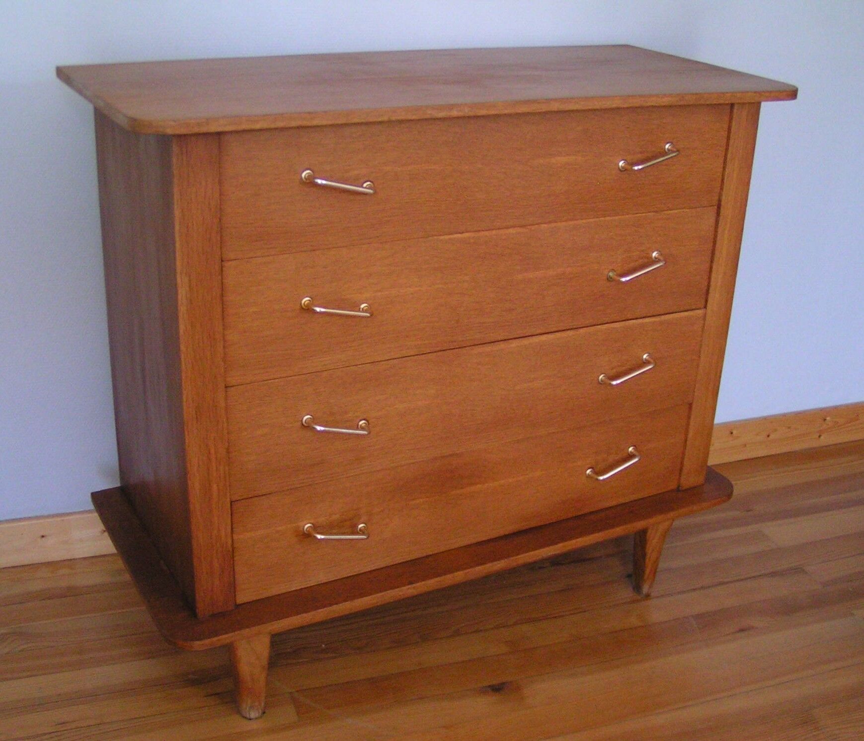60s dresser