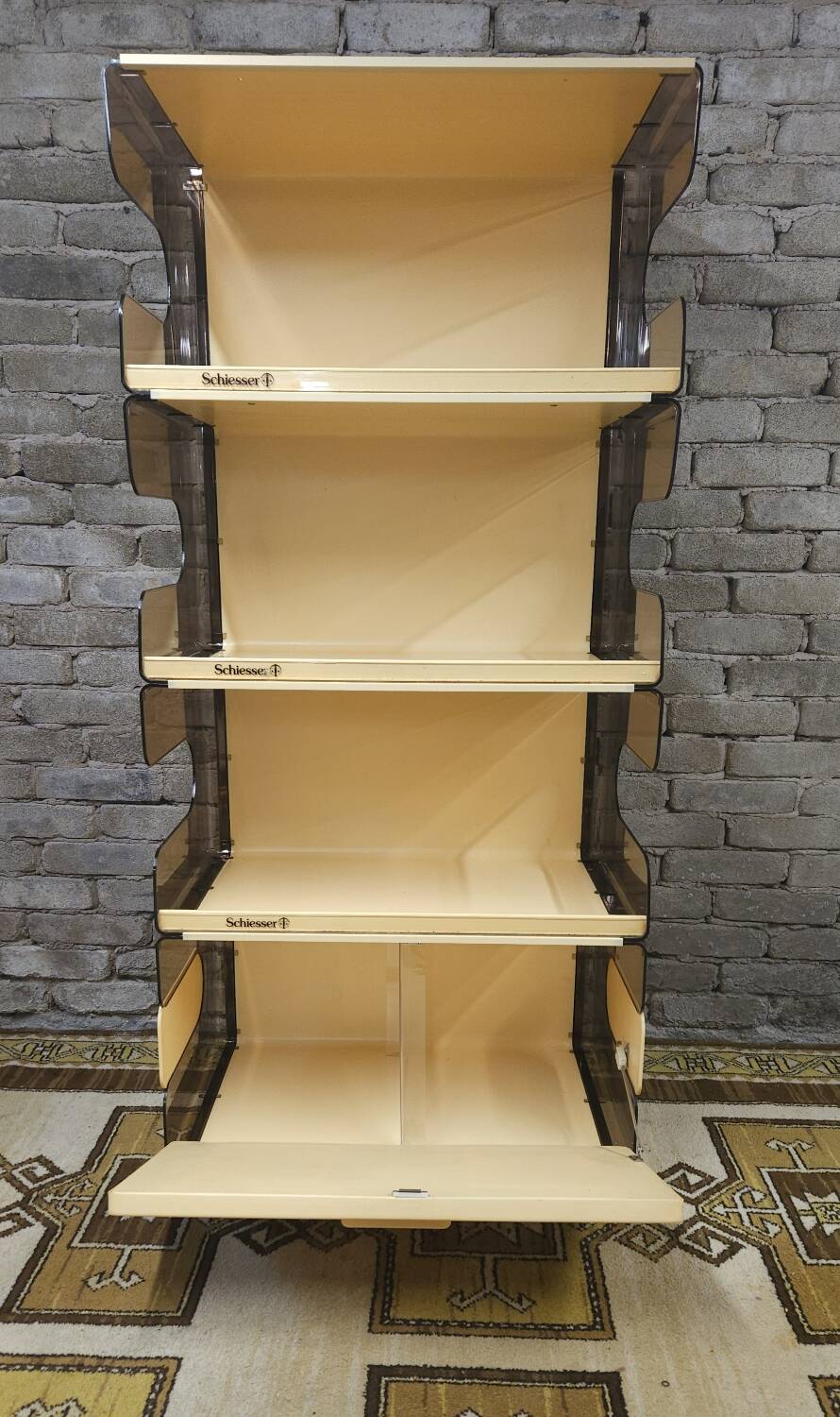 Étagère bibliothèque plexi fumé 1970